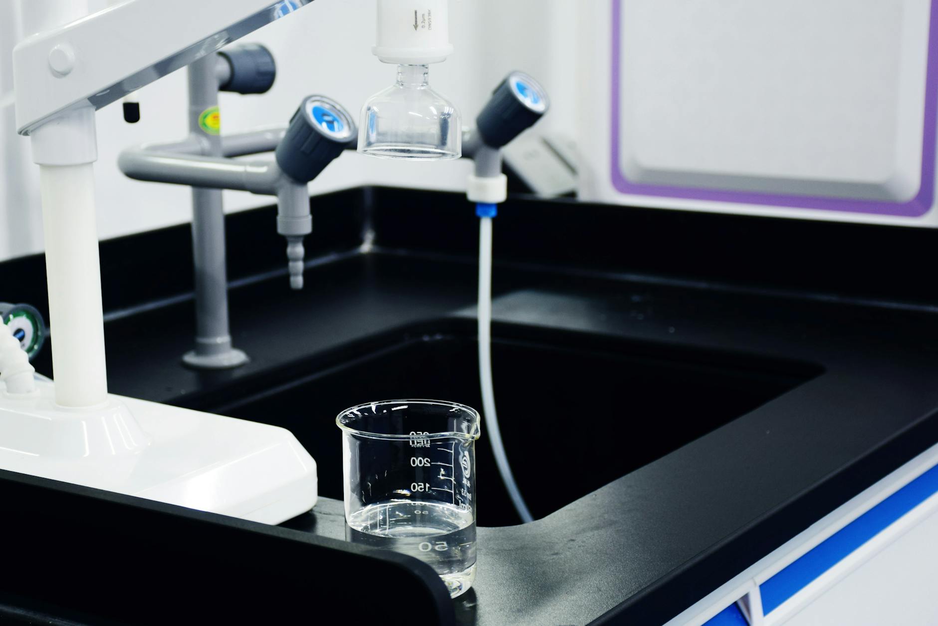 Advanced water filtration laboratory technology